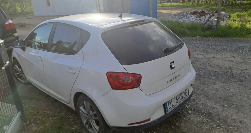 Seat Ibiza cena 10999 przebieg: 186000, rok produkcji 2011 z Dzierżoniów małe 37